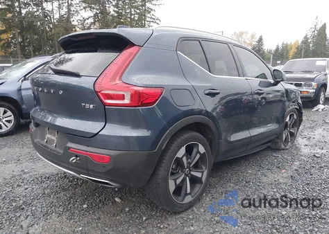 2019 Volvo Xc40 T5 Inscription из США, поврежденный, VIN YV4162UL8K2111354